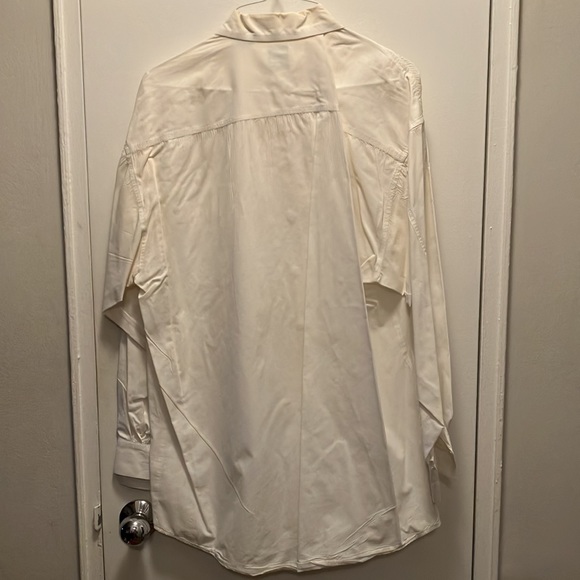 Classic GAP Women’s Button Down Shirt, size L - Picture 3 of 3